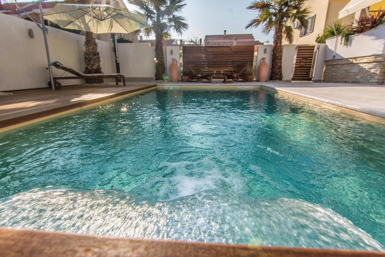 Apartments "Villa Antisin" With Heated Pool Zadar Exterior foto