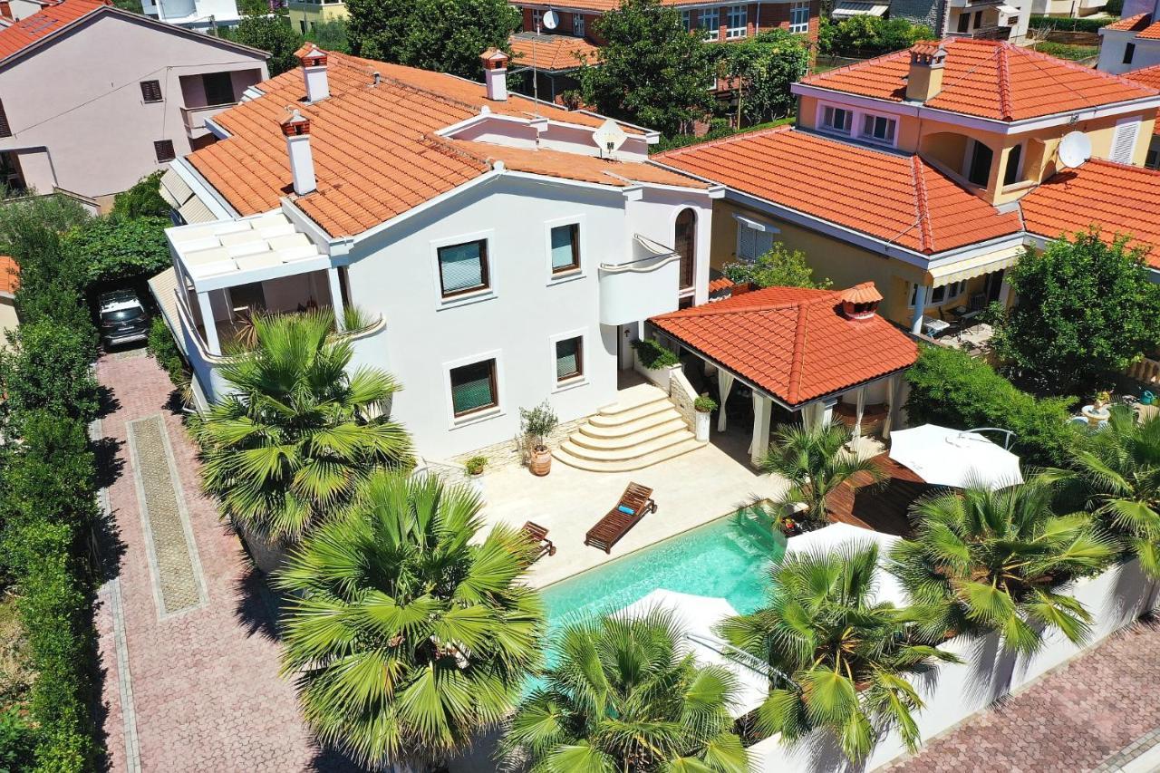 Apartments "Villa Antisin" With Heated Pool Zadar Exterior foto